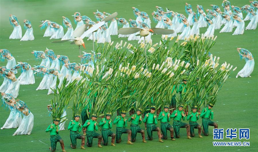 （时政）（9）宁夏各族各界隆重庆祝自治区成立60周年