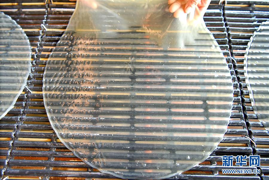 #（经济）（2）山东沂源：手工粉皮 金秋飘香