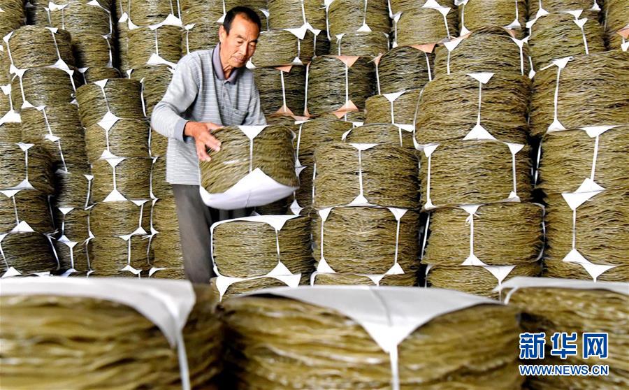 #（经济）（6）山东沂源：手工粉皮 金秋飘香