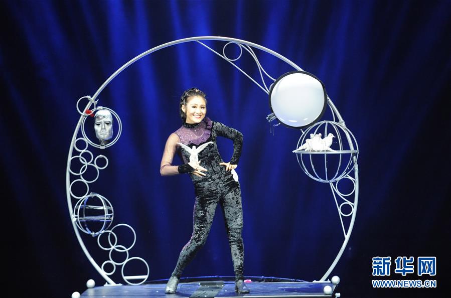（文化）（2）第十届中国杂技金菊奖全国魔术比赛决赛深圳开幕
