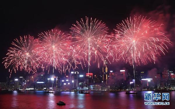 (XHDW)(3)香港举行国庆烟花汇演
