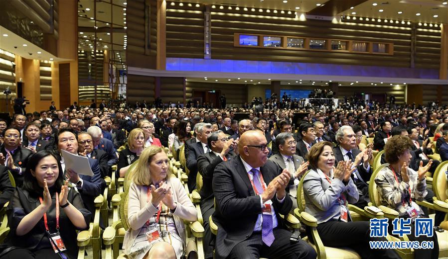 (新华全媒头条·图文互动)(12)潮起东方万象新——以习近平同志为核心的党中央团结带领全党全军全国各族人民贯彻落实党的十九大精神纪实