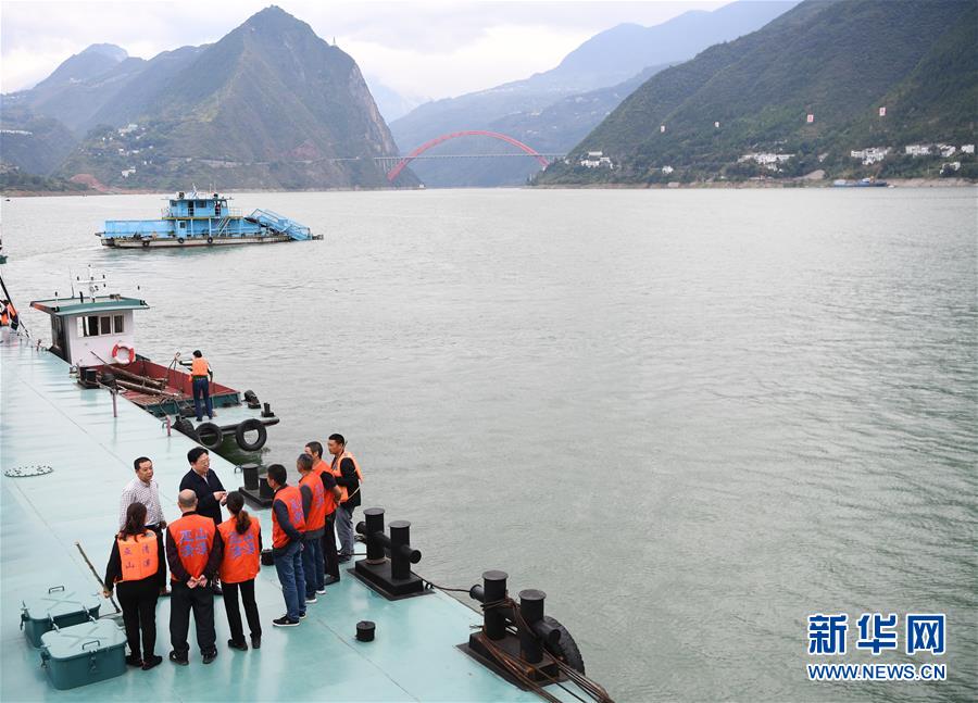 （新时代担当作为典型风采&middot;图文互动）（2）直面难题勇担当&mdash;&mdash;记重庆市巫山县委书记李春奎