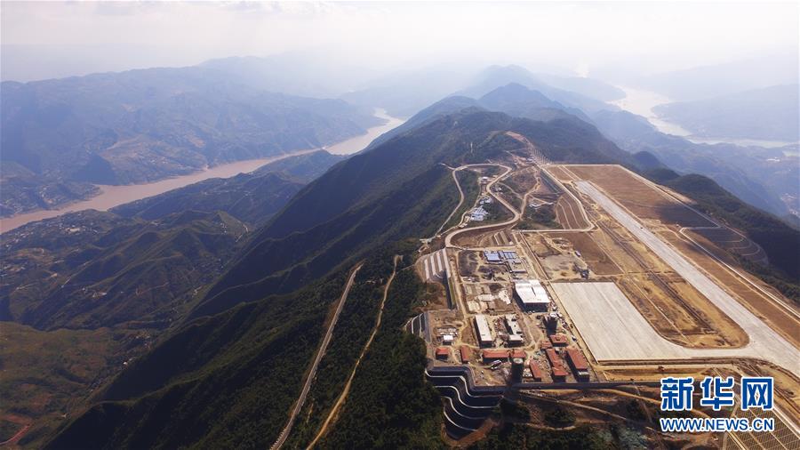 （新时代担当作为典型风采&middot;图文互动）（4）直面难题勇担当&mdash;&mdash;记重庆市巫山县委书记李春奎