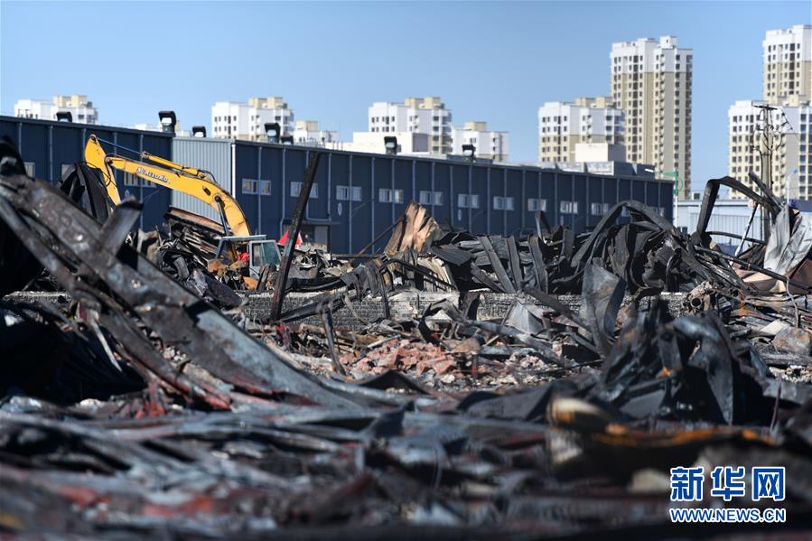 （图文互动）（7）天津润滑油仓库火灾已扑灭无人员伤亡