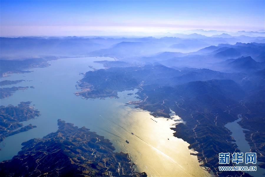 （百城百县百企调研行&middot;图文互动）（4）建设长江绿色走廊再谱新章&mdash;&mdash;长江三峡集团发展纪实