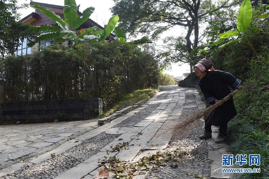 （社会）（5）贵州：扶贫基金助力贫困村旧貌换新颜