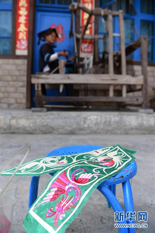 （社会）（6）贵州：扶贫基金助力贫困村旧貌换新颜