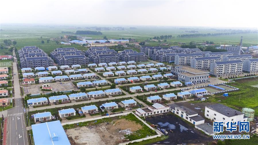 (庆祝改革开放40周年基层行·乡镇篇·图文互动)(1)三产融合培育乡村振兴热土——吉林孤店子镇“村变城”背后的故事