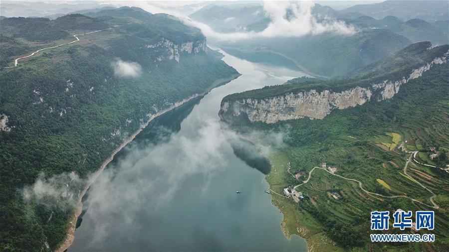 (百城百县百企调研行·图文互动)(1)贵州毕节加快脱贫:“自主造血”+新发展理念