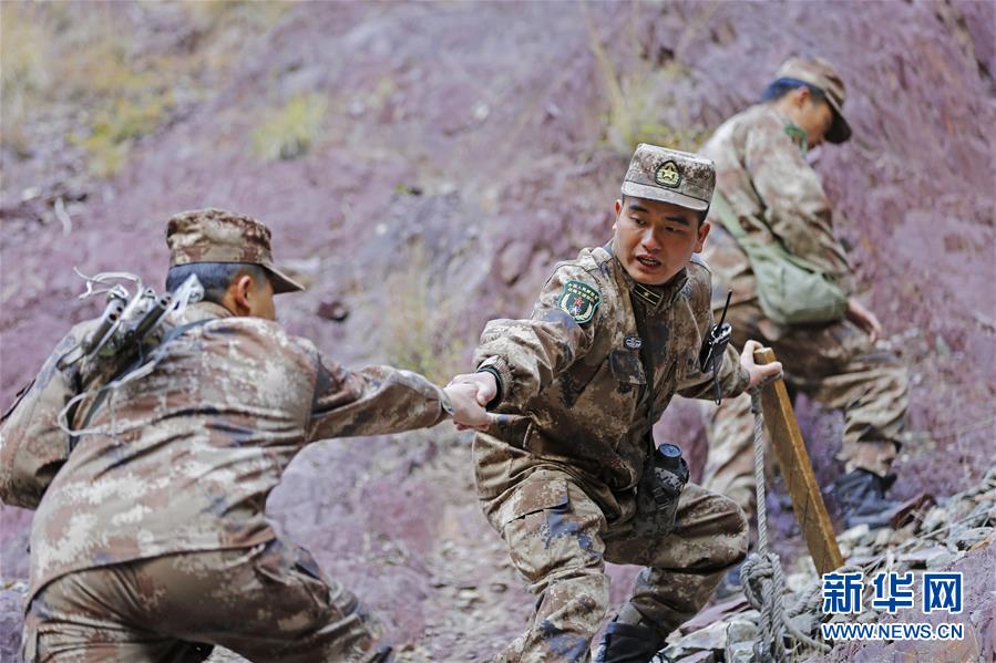 (向奉献者致敬·图文互动)(2)情注一缆通滇藏——记某信息通信基地四营五连连长翁春芳