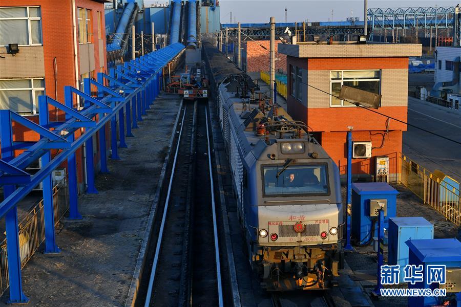 (新华全媒头条·图文互动)(2)“重载大秦”三十年