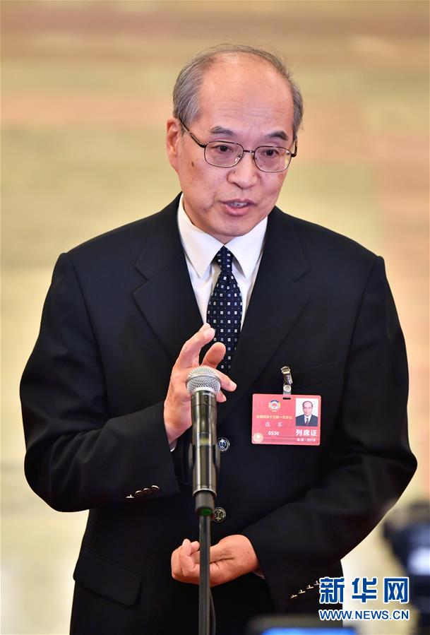 （两会&middot;政协开幕&middot;新华视界）（3）采访部长