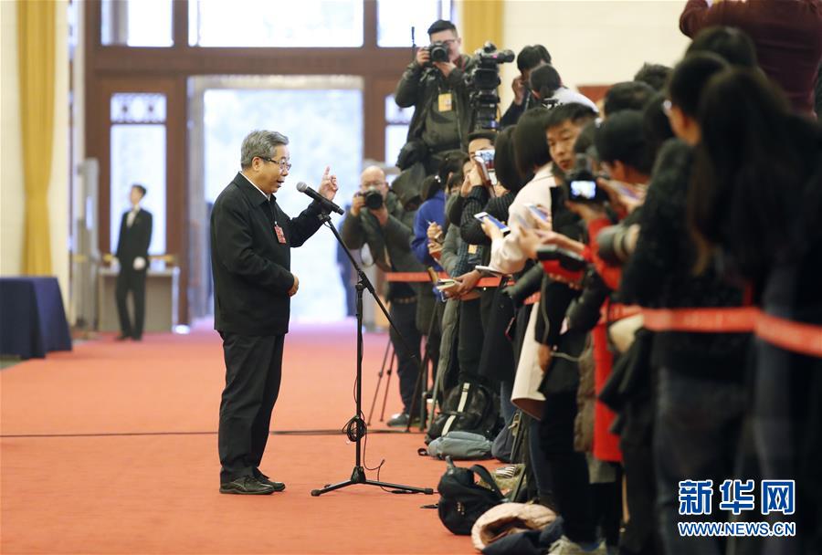 （两会&middot;政协开幕）（1）采访部长