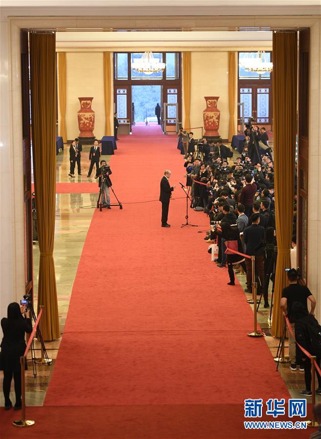 （两会&middot;政协开幕）（3）采访部长