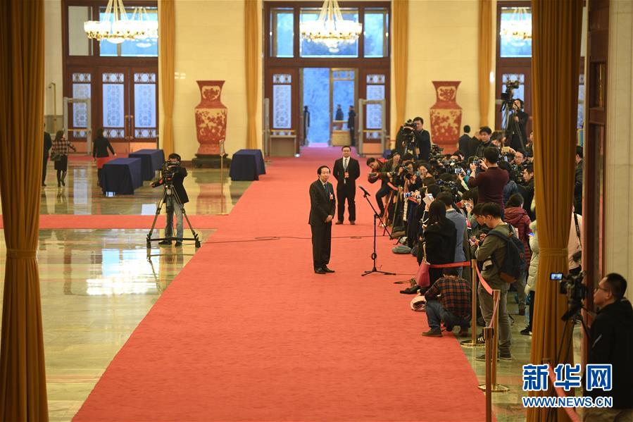 （两会&middot;政协开幕）（5）采访部长