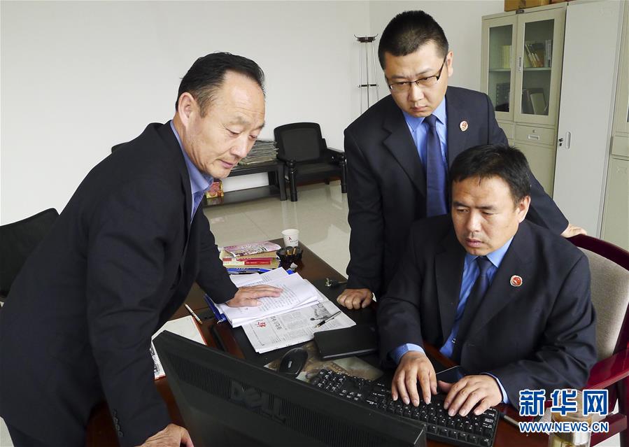 (改革先锋风采·图文互动)(1)张飚:维护社会公平正义的模范检察官