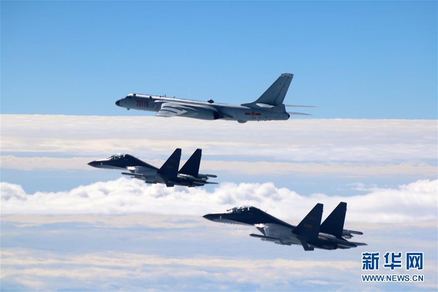 (新华全媒头条·图文互动)(7)战鹰,为祖国奋飞——记空军航空兵某旅旅长、特级飞行员郝井文