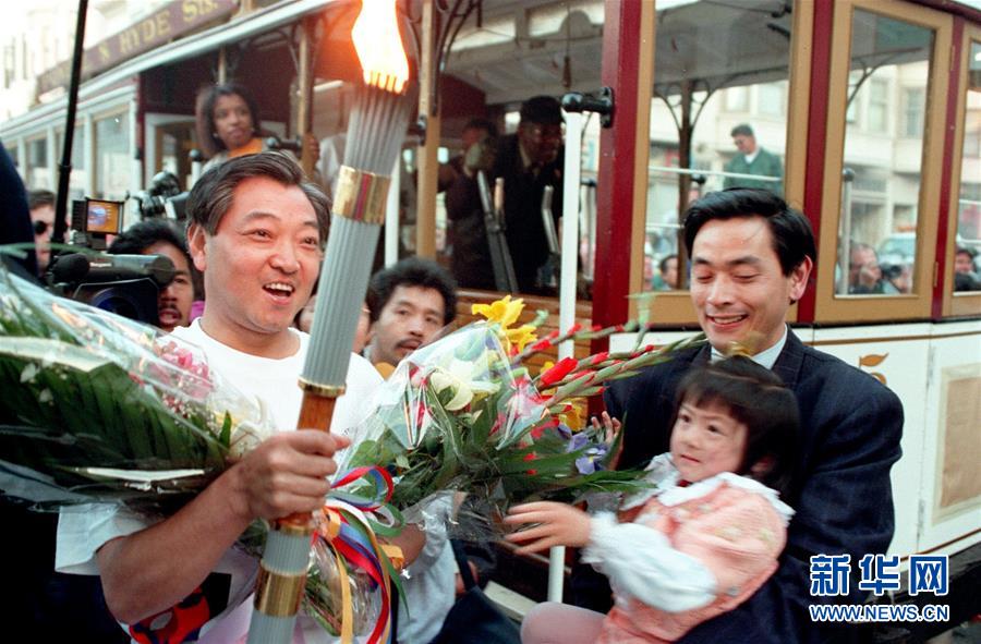 （改革先锋风采&middot;图文互动）（4）展现团结一致的拼搏精神&mdash;&mdash;记我国首位奥运冠军许海峰