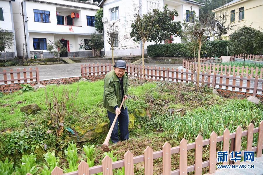 （新春走基层）（4）滑石村农民的幸福生活