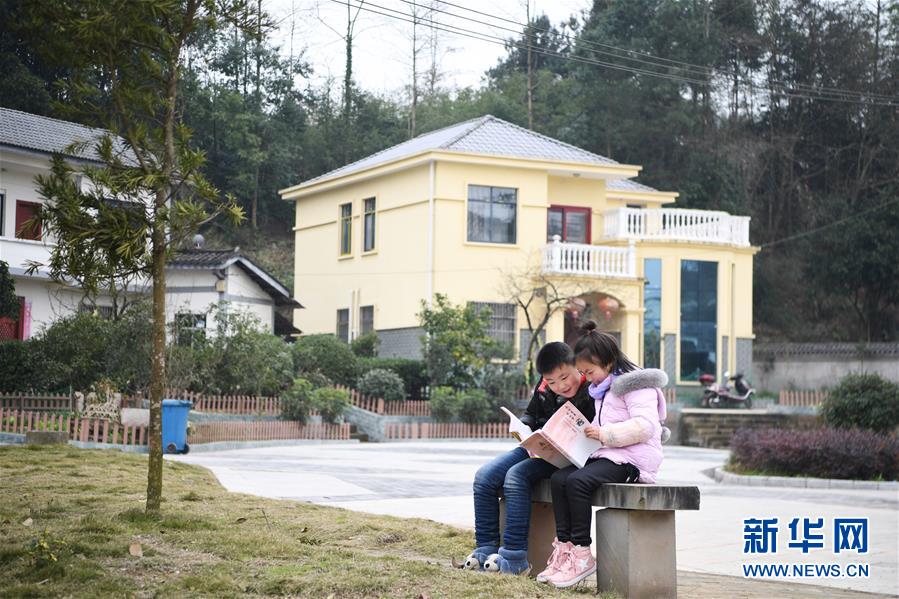 （新春走基层）（5）滑石村农民的幸福生活