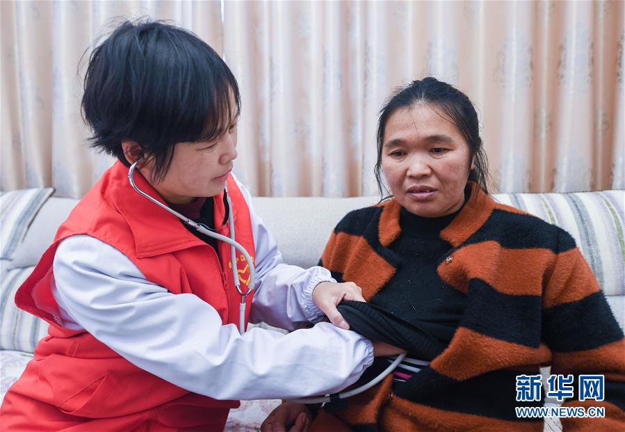 （社会）（4）党员医务工作者开展&ldquo;乡村义诊&rdquo;