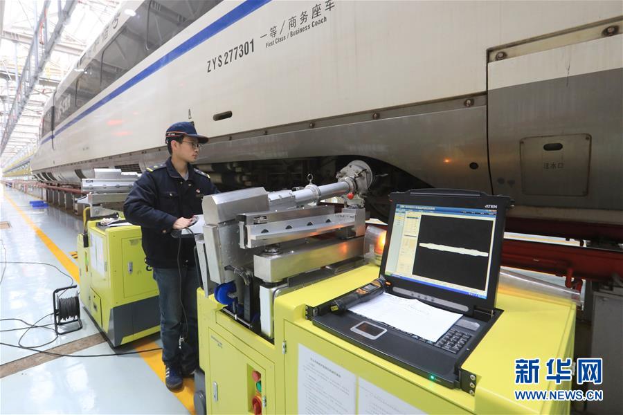 （社会）（1）&ldquo;火车迷&rdquo;张宇琦的春运