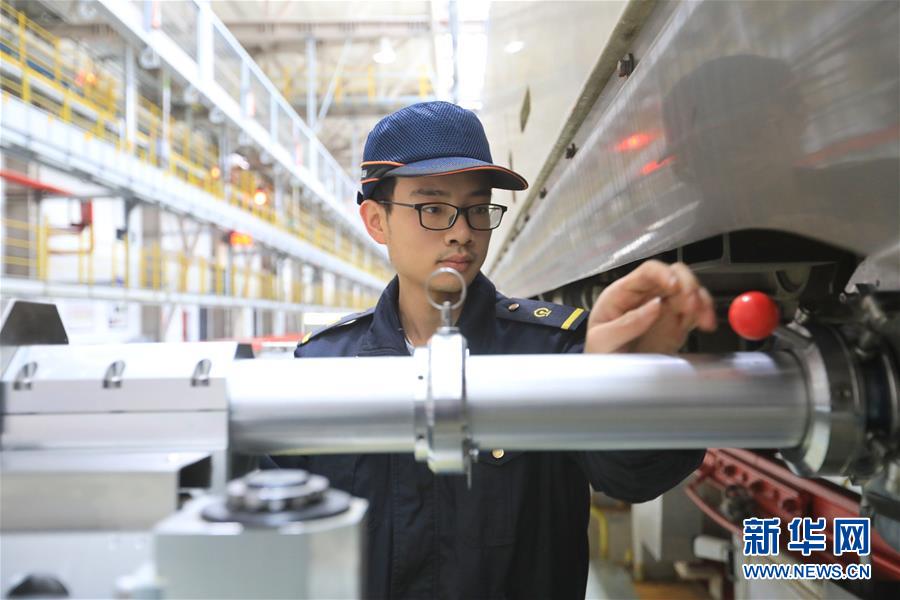 （社会）（3）&ldquo;火车迷&rdquo;张宇琦的春运