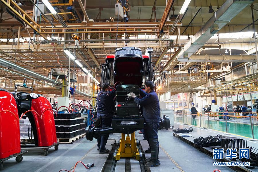 （在习近平新时代中国特色社会主义思想指引下&middot;将改革开放进行到底&middot;大国之约）（5）立足本土 开拓海外&mdash;&mdash;中国最大农机企业唱响&ldquo;东方红&rdquo;