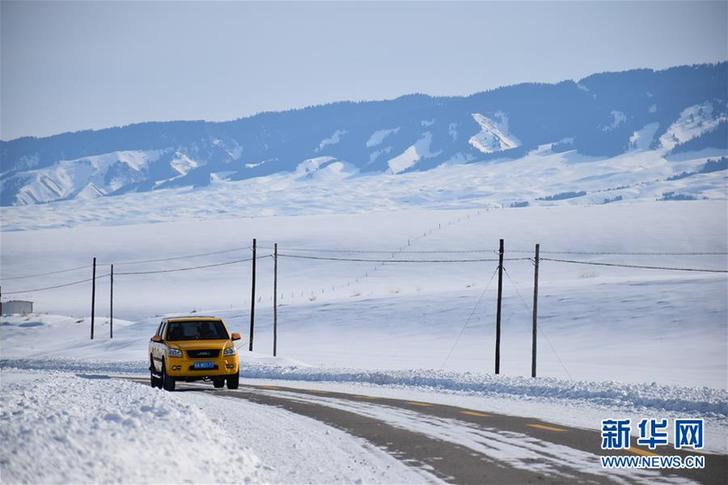 (新春走基层·图文互动)(4)天山深处“电小二”:冰雪世界里最暖的一抹“黄”