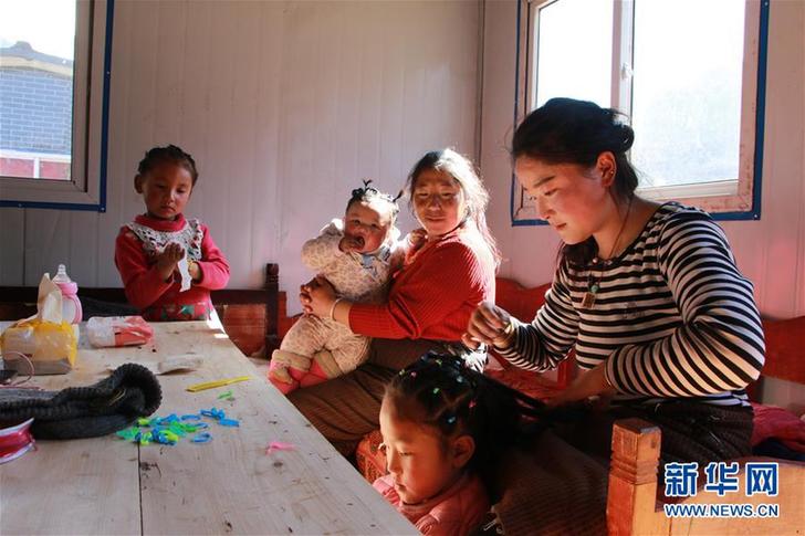 (图文互动)(3)“这里过新年和往常一样热闹”——西藏雅江堰塞湖受灾群众安置点新春见闻