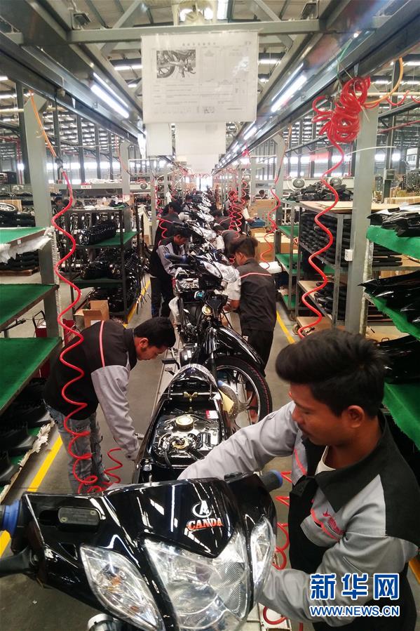 (在习近平新时代中国特色社会主义思想指引下——新时代新作为新篇章·图文互动)(8)高原春来早 云岭开新篇