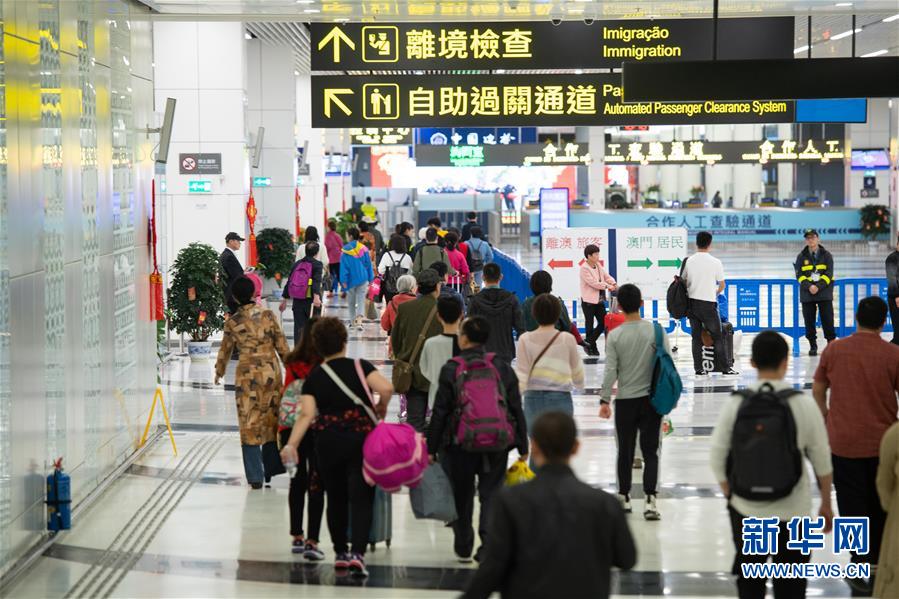 (新华全媒头条·图文互动)(4)着眼发展大局,共享时代荣光——以习近平同志为核心的党中央关心粤港澳大湾区建设纪实