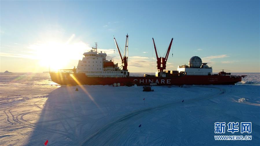 （第35次南极科考&middot;图文互动）（3）冰山雪海探南极&mdash;&mdash;&ldquo;雪龙&rdquo;号第35次南极科考航行记
