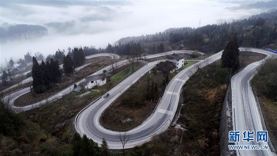 （镜观中国&middot;新华社国内新闻照片一周精选）（8）&ldquo;十大拐&rdquo;