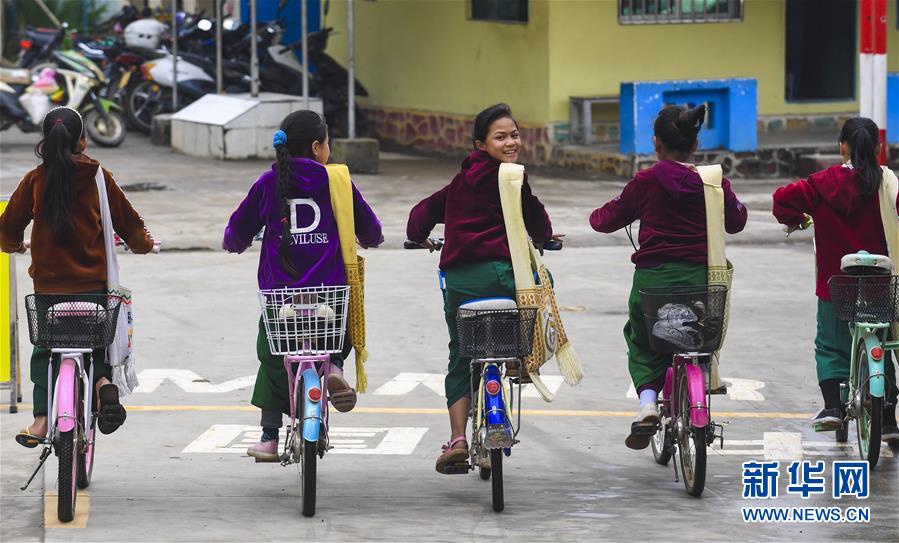 （镜观中国&middot;新华社国内新闻照片一周精选）（15）同一片蓝天下