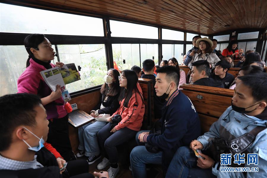 （春季美丽生态）（2）四川犍为：&ldquo;开往春天&rdquo;的小火车
