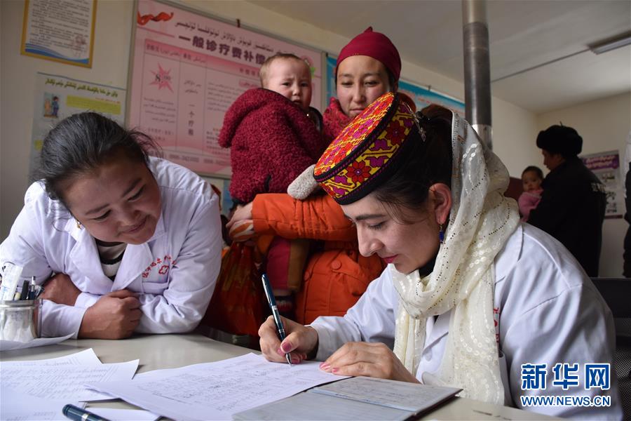 （脱贫攻坚·图文互动）（2）走进“瓦罕走廊第一村”，看帕米尔高原脱贫攻坚