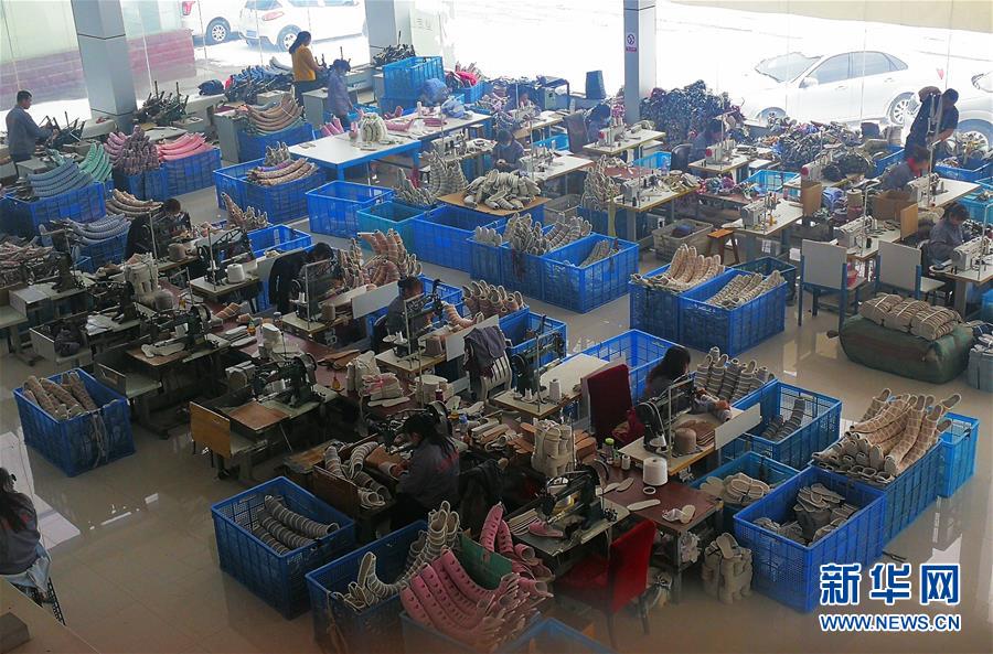 (脱贫攻坚·图文互动)(4)抓心劲儿,增后劲儿——内蒙古产业扶贫见闻