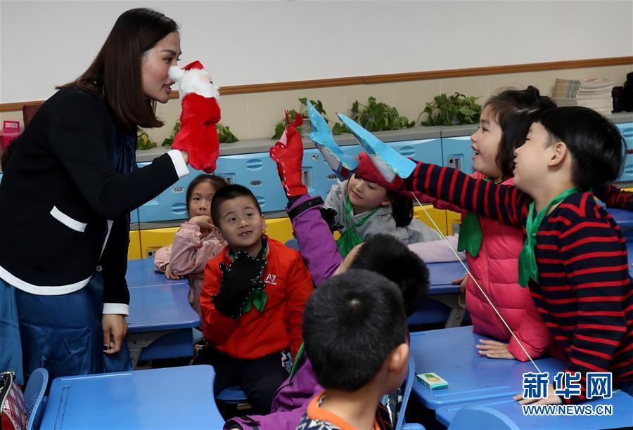 （图片故事）（1）纪晞宇：让木偶更有&ldquo;戏&rdquo;  让公益更有趣