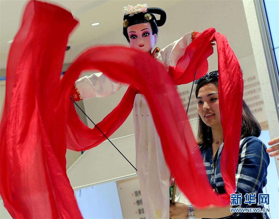 （图片故事）（3）纪晞宇：让木偶更有&ldquo;戏&rdquo;  让公益更有趣