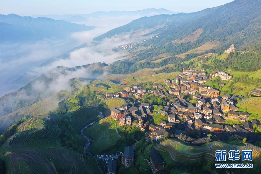 （空中瞰祖国）（3）春满大地