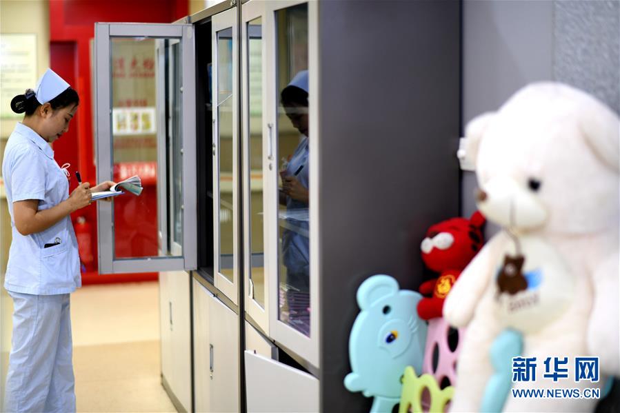 （图片故事）（4）&ldquo;双娃护士妈妈&rdquo;张多