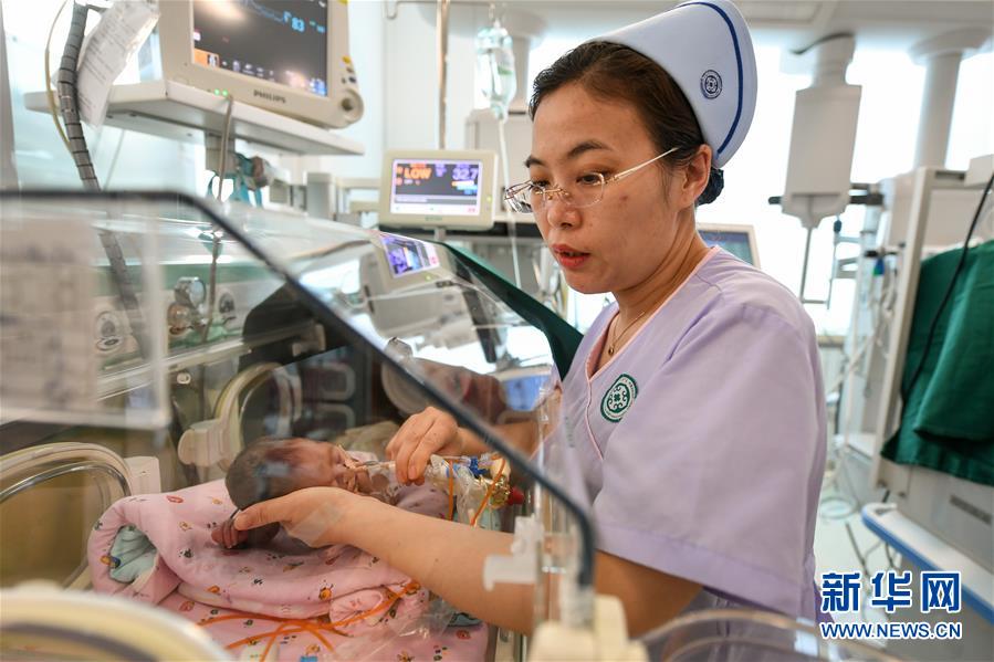 （爱国情 奋斗者）（7）护士长杨晓玲：18年，情牵3万名婴儿