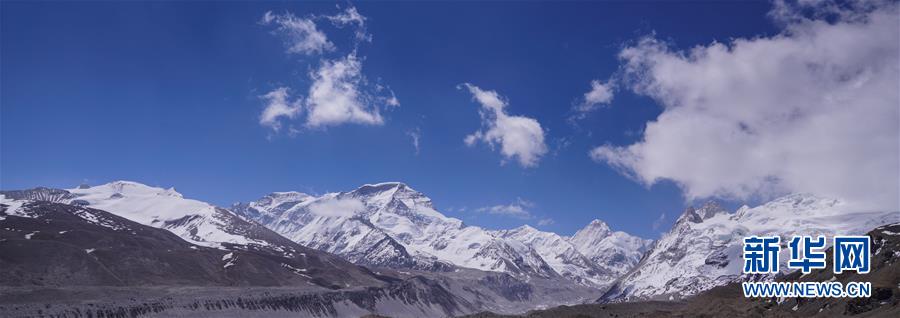 （美丽中国）（1）巍巍卓奥友峰