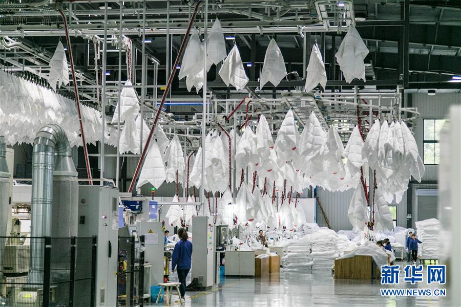 （新华全媒头条·壮丽70年 奋斗新时代——推动高质量发展调研行·图文互动）（5）追求高质量发展的长沙“辩证法”