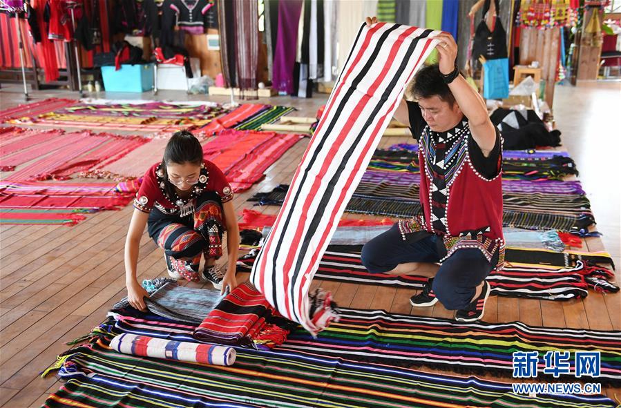 （社会）（2）云南西盟：创新民族纺织工艺助佤族村民增收