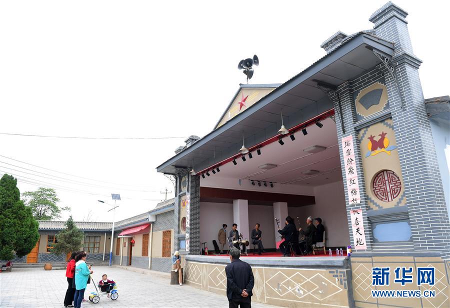 （图片故事）（3）唱秦腔有了&ldquo;新戏台&rdquo;