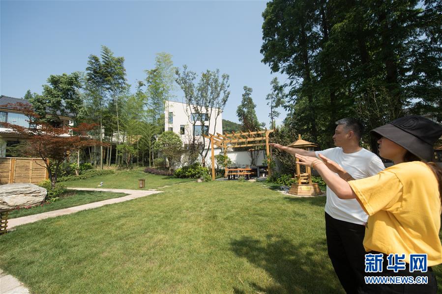 （图片故事）（6）浙江安吉：&ldquo;空心村&rdquo;变身&ldquo;民宿村&rdquo;