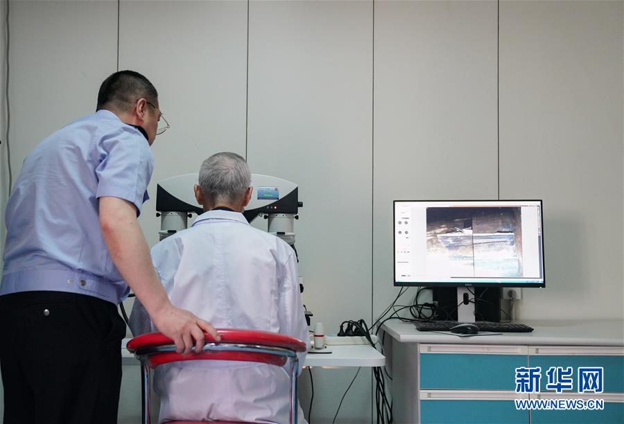 （新华全媒头条&middot;时代先锋&middot;图文互动）（5）传奇的英雄 无悔的忠诚&mdash;&mdash;记刑侦痕迹检验专家崔道植